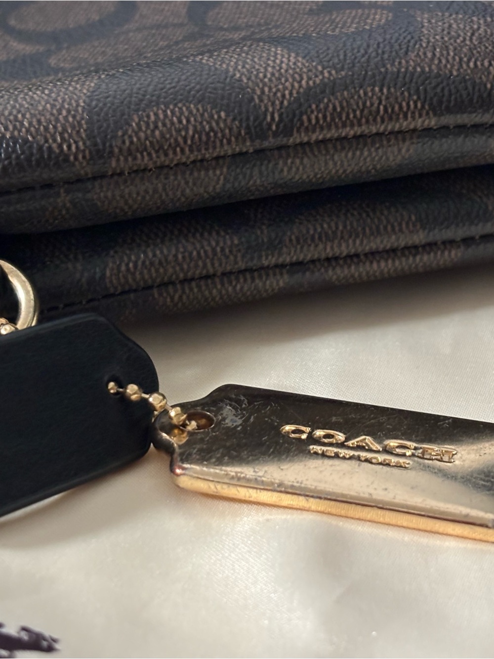 Coach Brown Signature Double Zip Wristlet w/Hang Tags & Dust Bag - Picture 9 of 11
